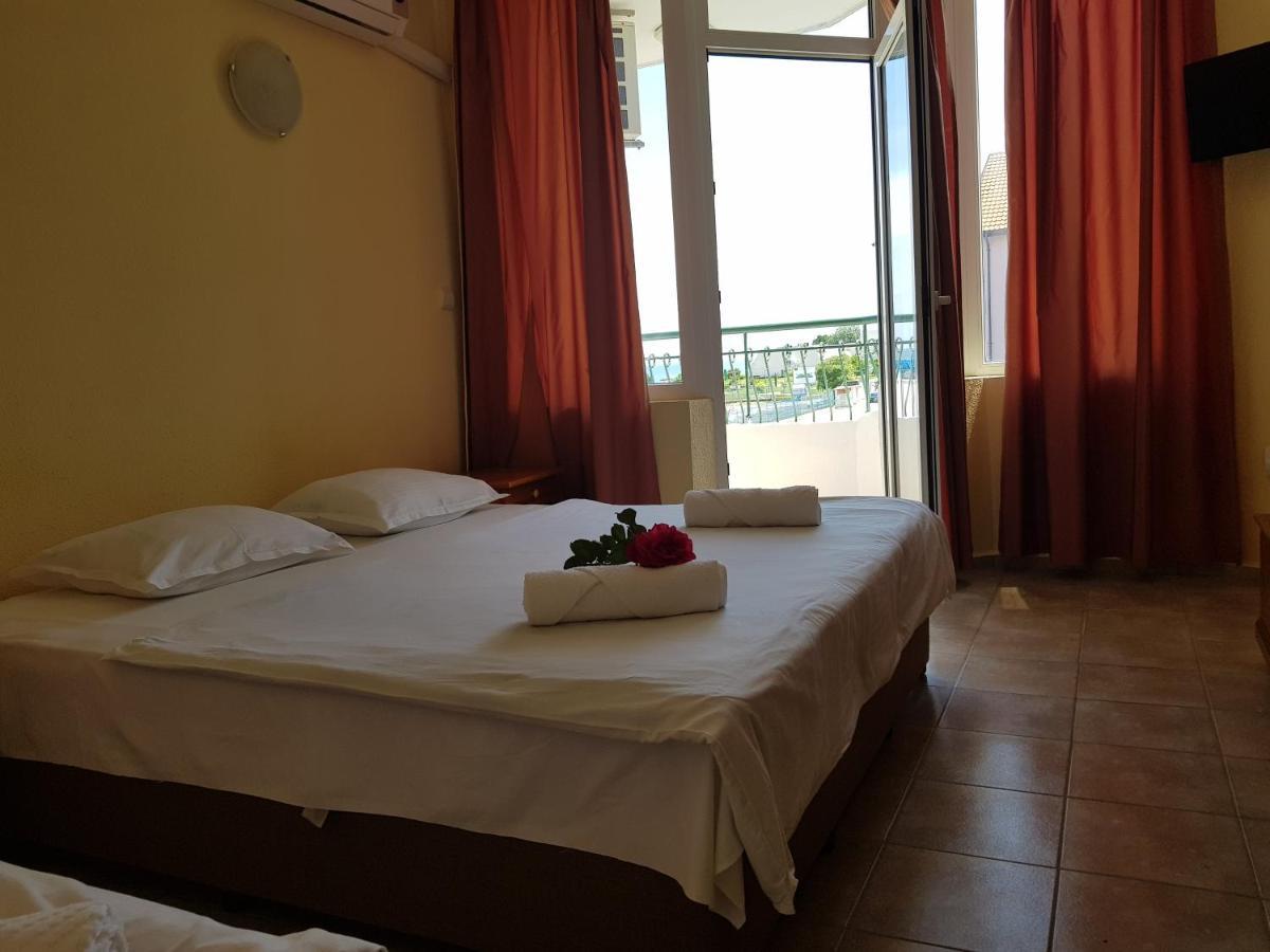 Sunny Island Obzor Otel Dış mekan fotoğraf
