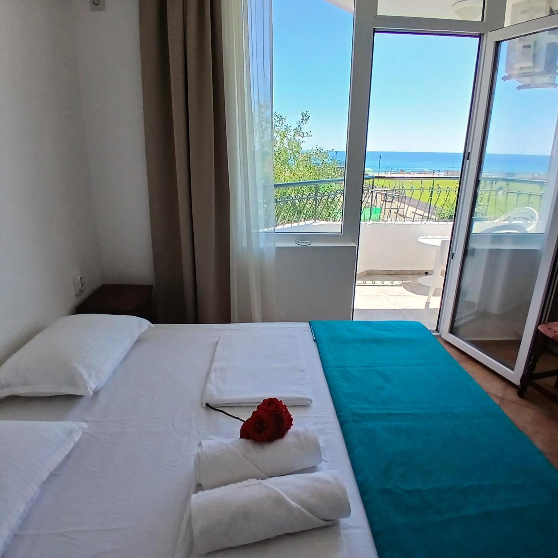 Sunny Island Obzor Otel Oda fotoğraf