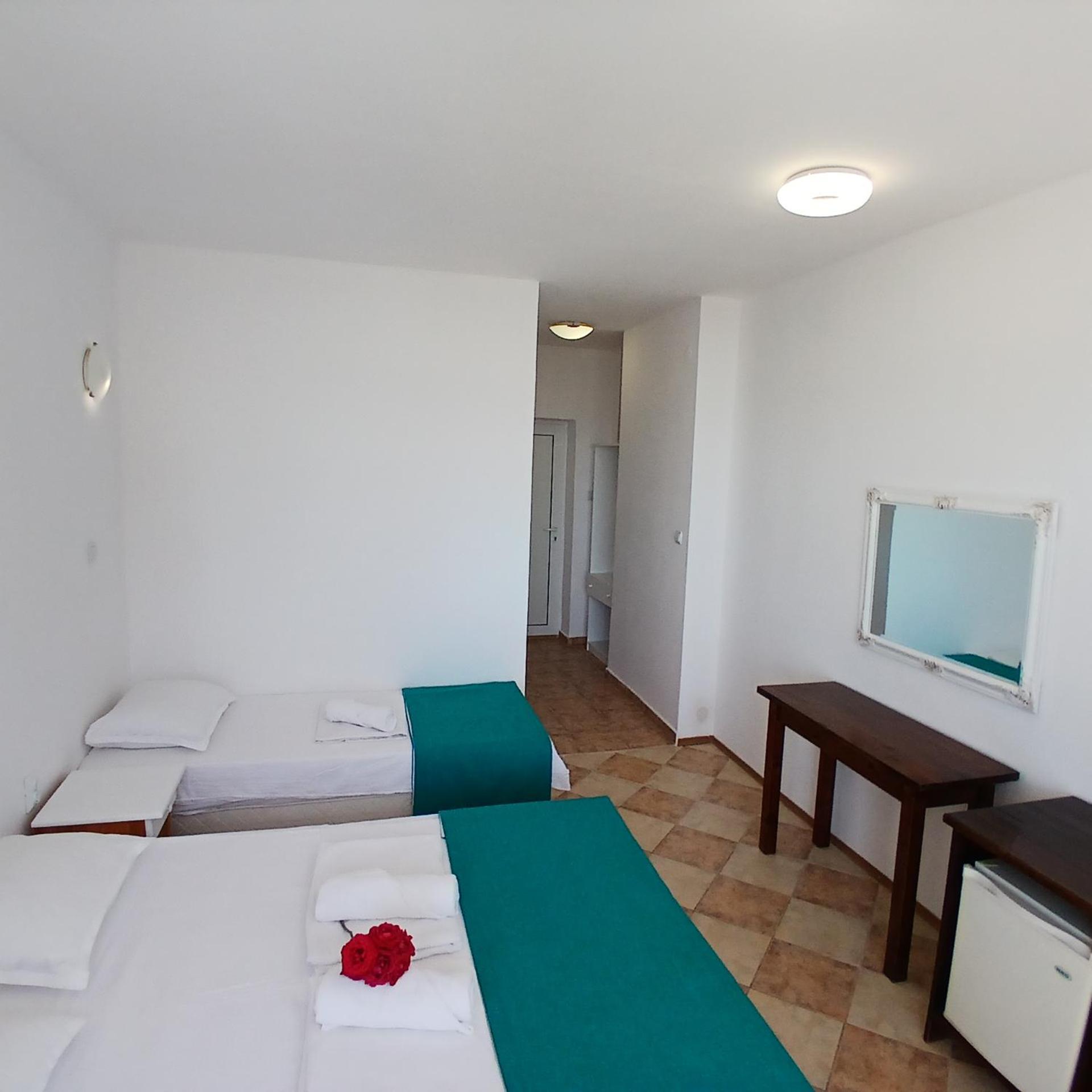 Sunny Island Obzor Otel Oda fotoğraf