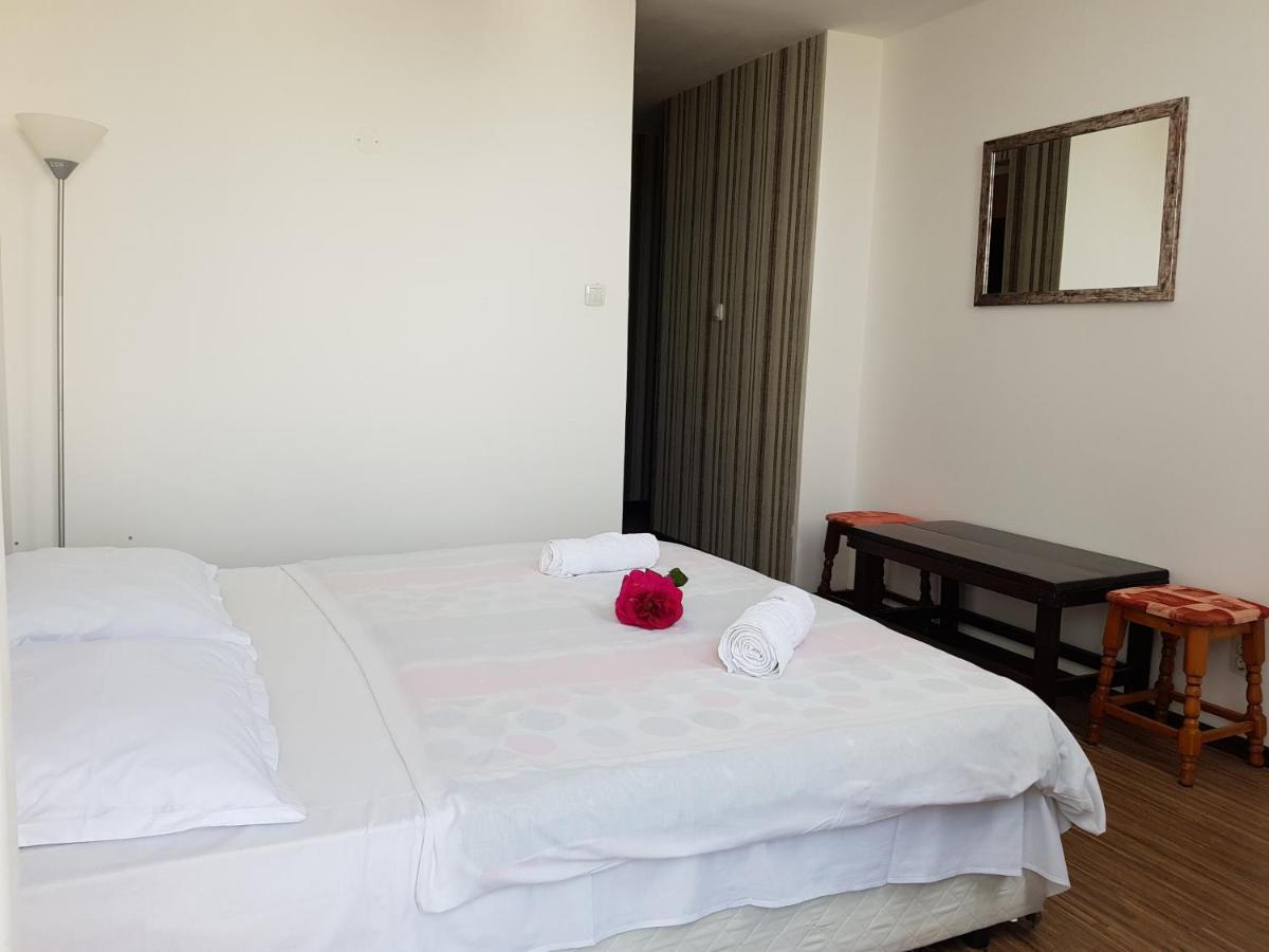 Sunny Island Obzor Otel Dış mekan fotoğraf